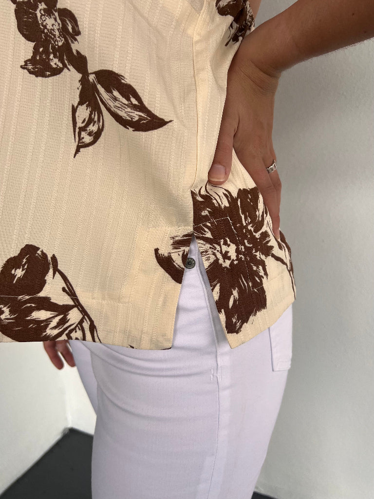 PIPER HALTER TOP IN FLORAL