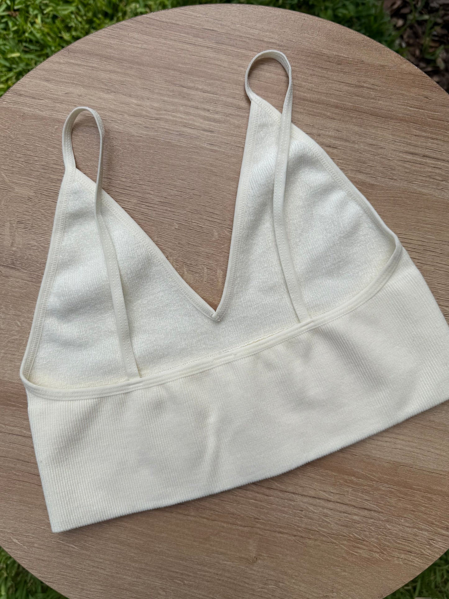 Leo Brami in Cream