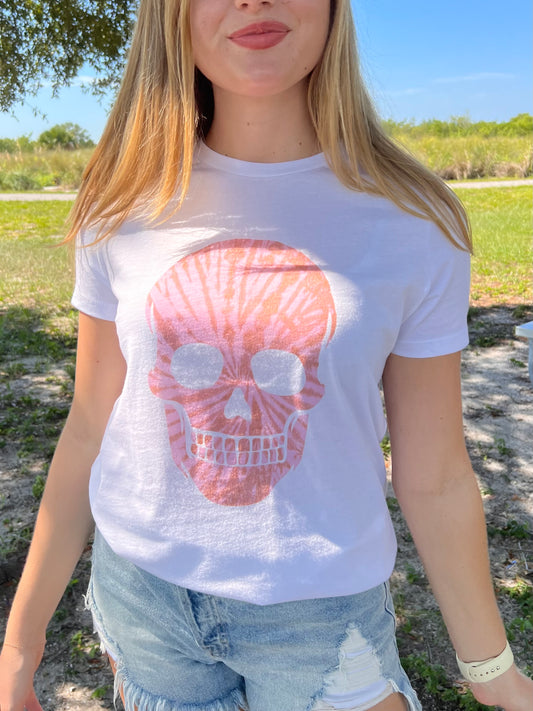 SKULL TIE DYE TEE IN WHITE