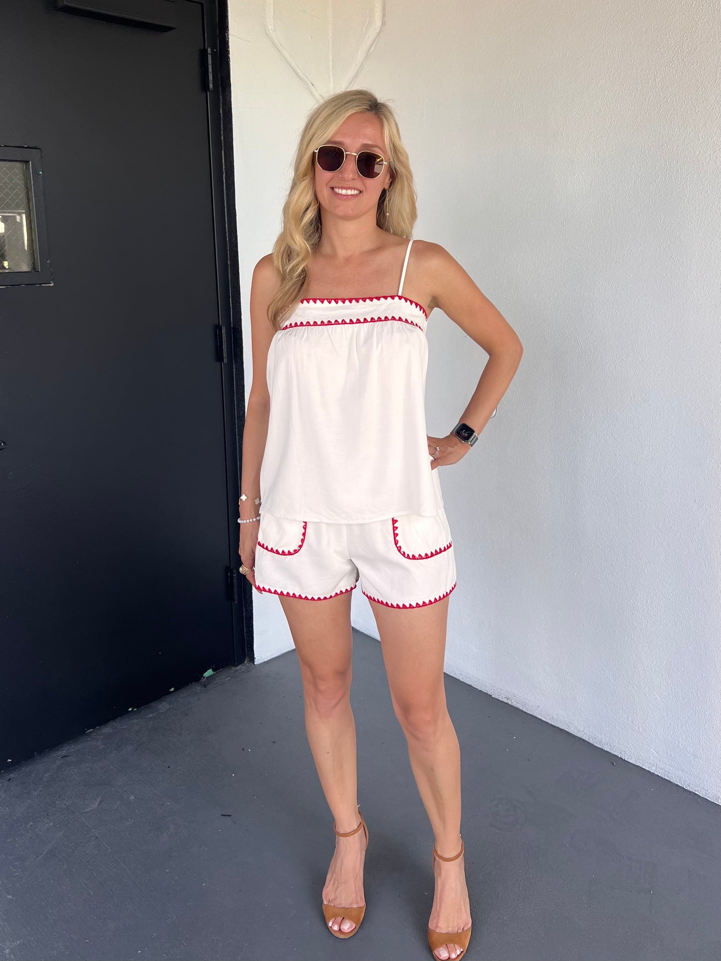 Tessa Scallop Detail Babydoll Tank in White & Red