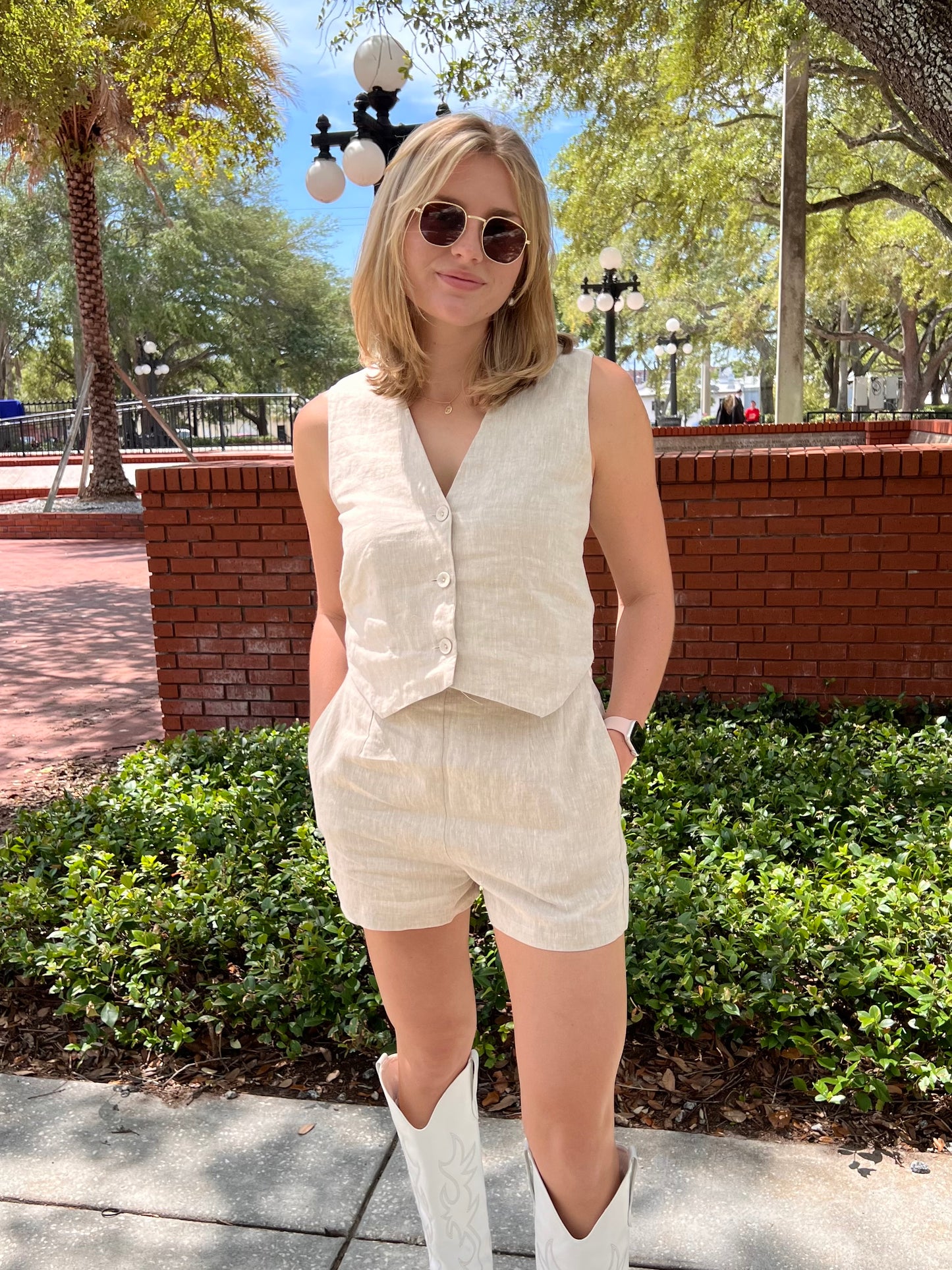 Wren Oatmeal Linen Vest
