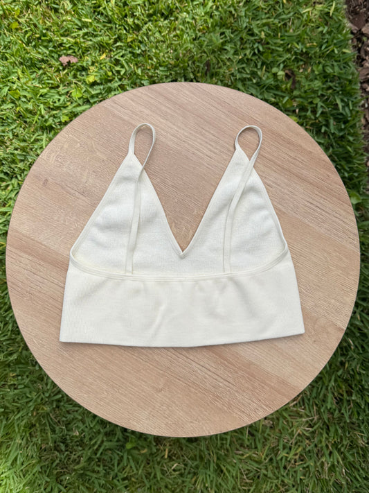 Leo Brami in Cream