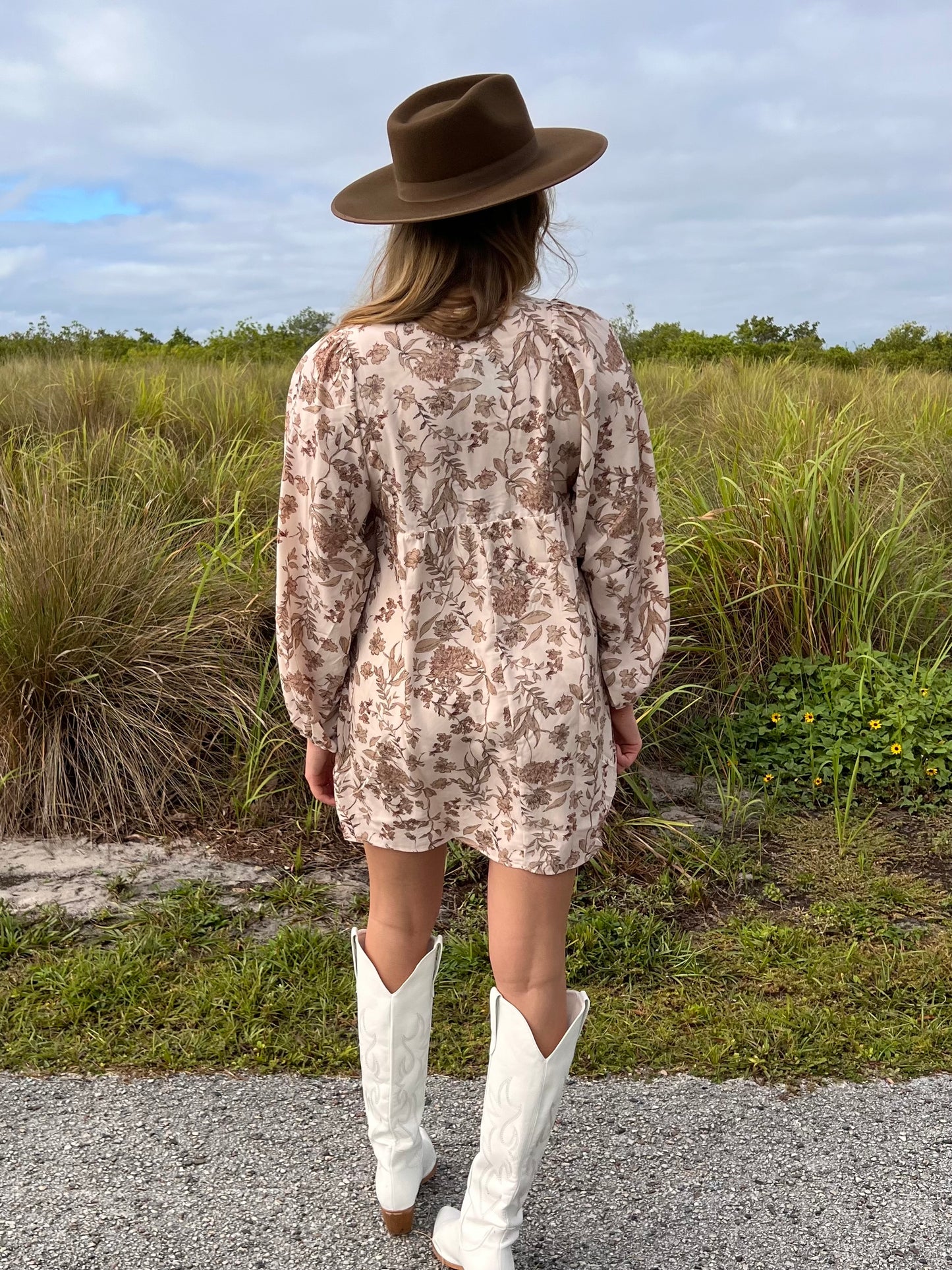 JESSA FLORAL DRESS IN CREAM