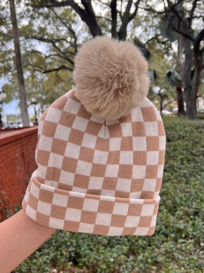 RIA BEANIE IN KHAKI