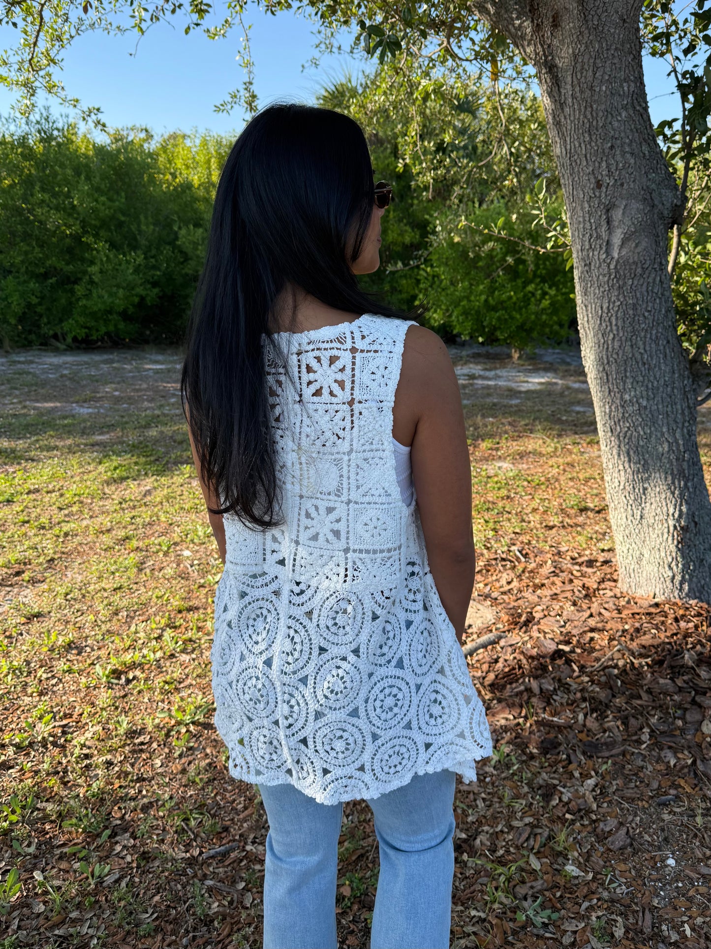 Daisy Crochet Vest in Off White