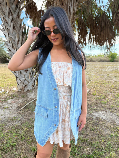 Wyatt Relaxed Fit Vest in Denim