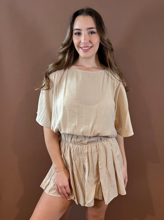 Poppy Short Sleeve Crinkle Romper in Natural