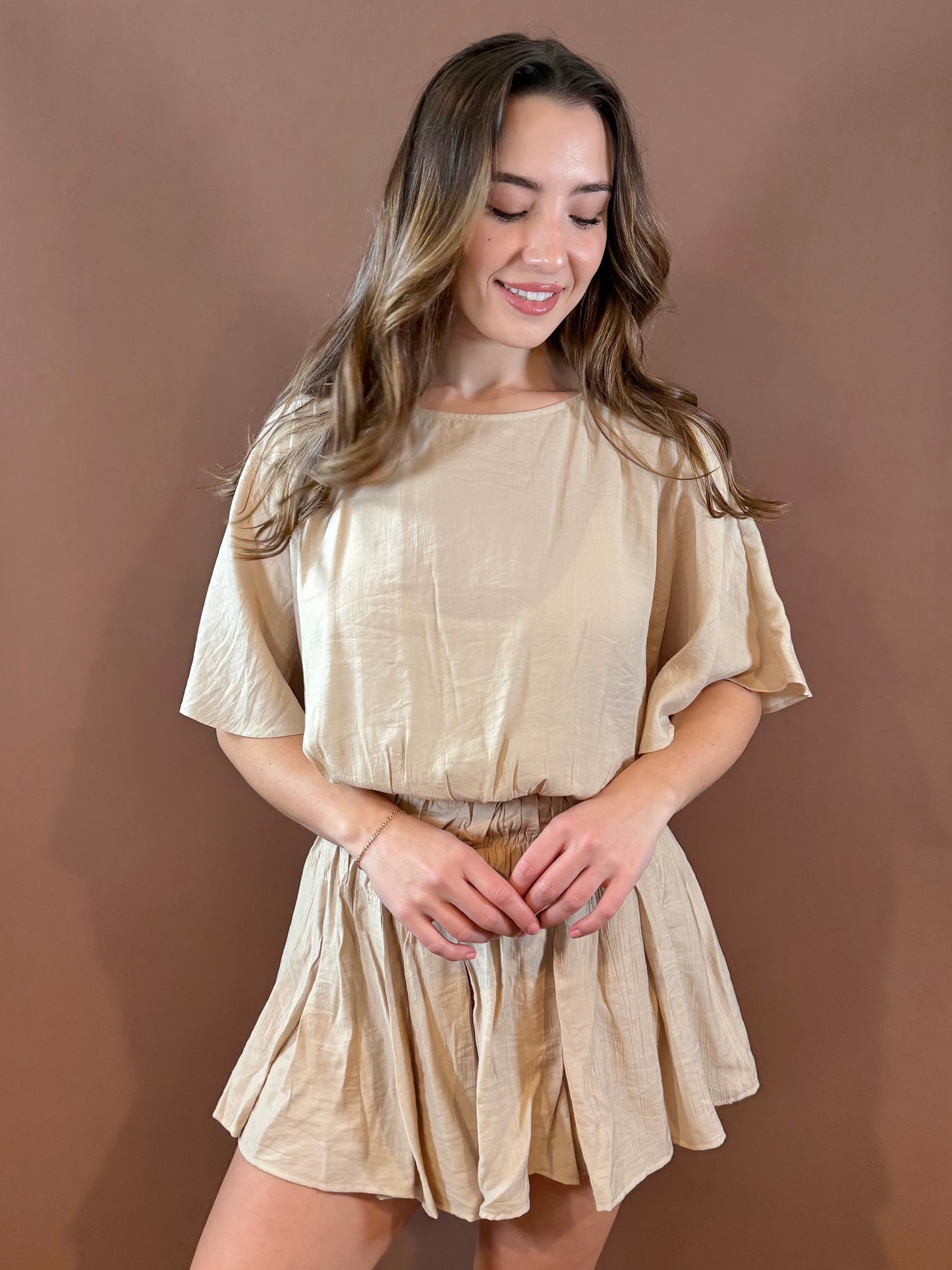 Poppy Short Sleeve Crinkle Romper in Natural