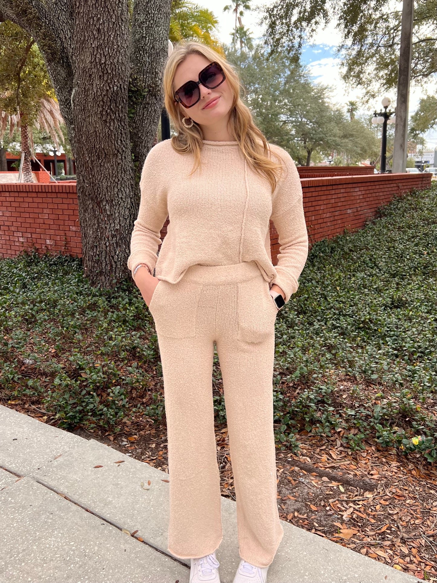 HELENA SWEATER PANTS IN CREAM