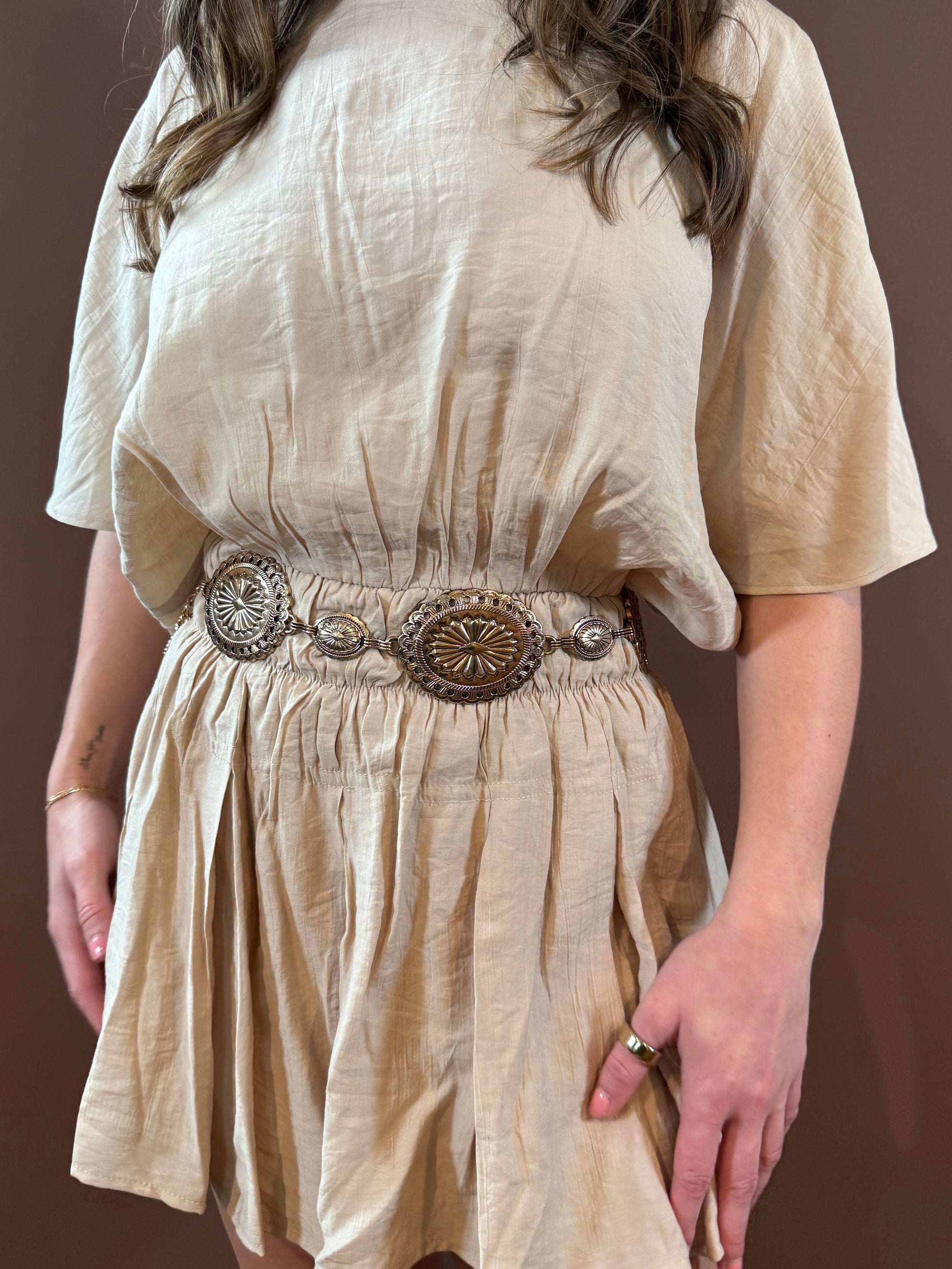 Cleo Large Oval Concho Chain Belt in Gold