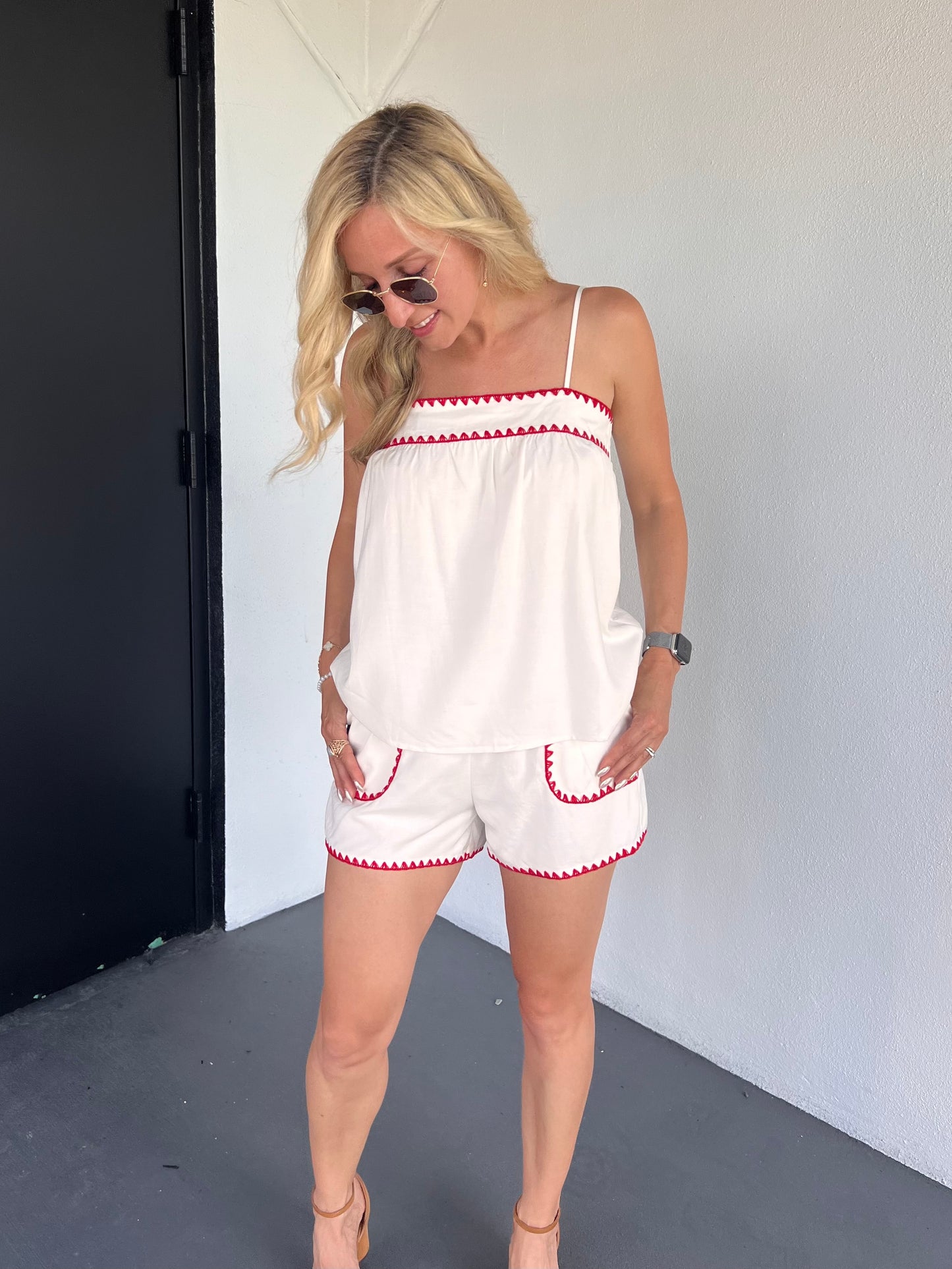 Tessa Scallop Detail Babydoll Tank in White & Red