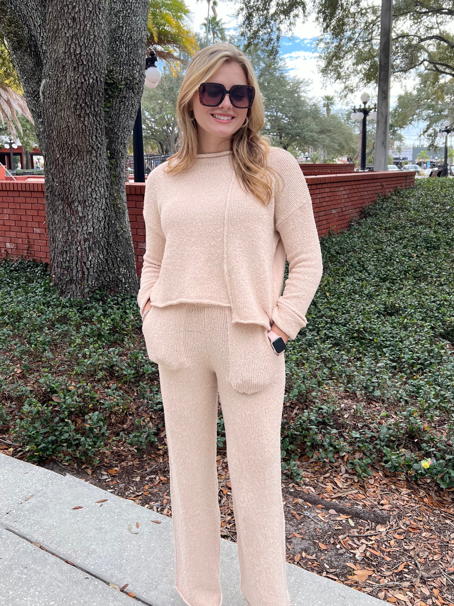 HELENA SWEATER PANTS IN CREAM