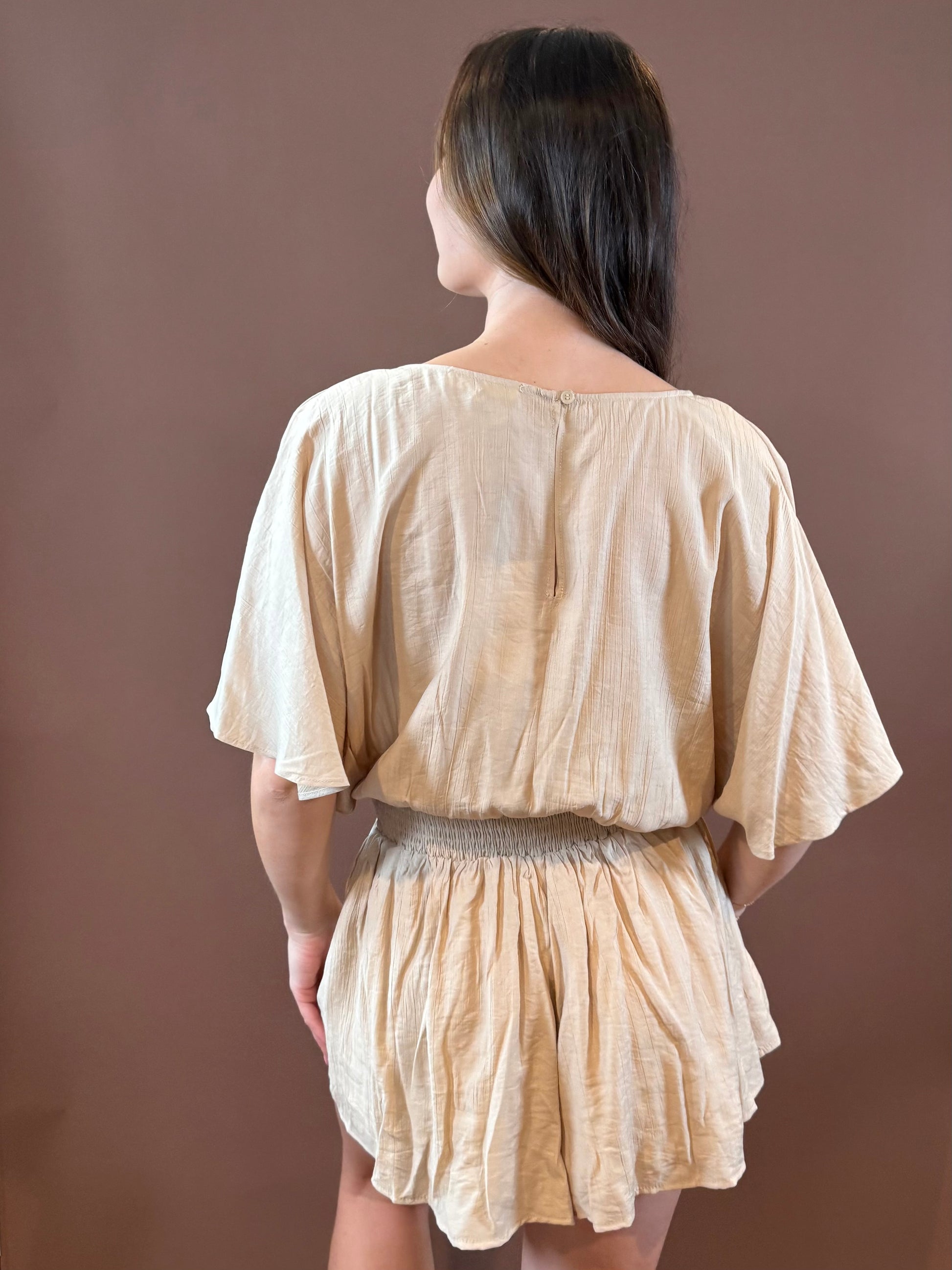 Poppy Short Sleeve Crinkle Romper in Natural