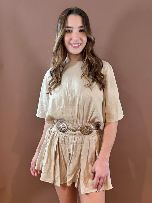 Cleo Large Oval Concho Chain Belt in Gold