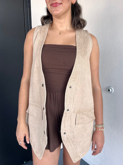 WYATT DENIM VEST IN SAND