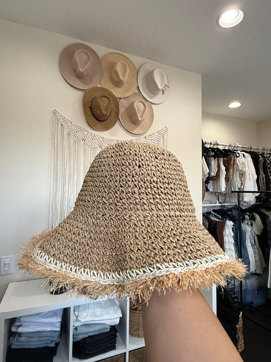Remy Straw Bucket Hat in Khaki