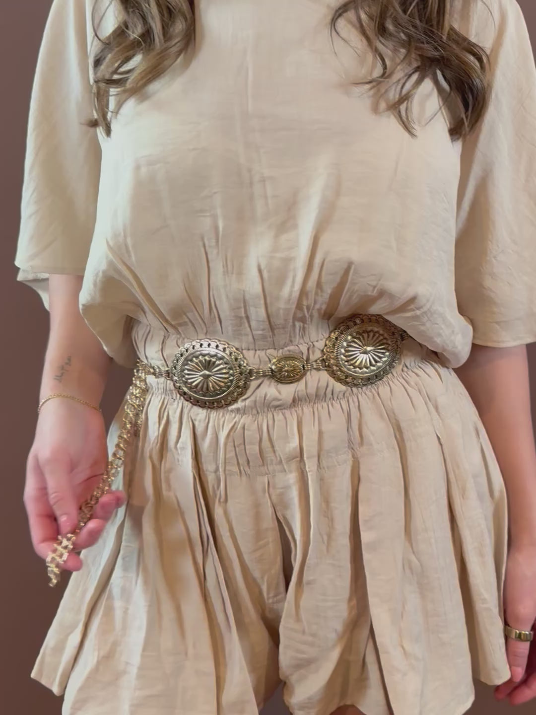 Cleo Large Oval Concho Chain Belt in Gold