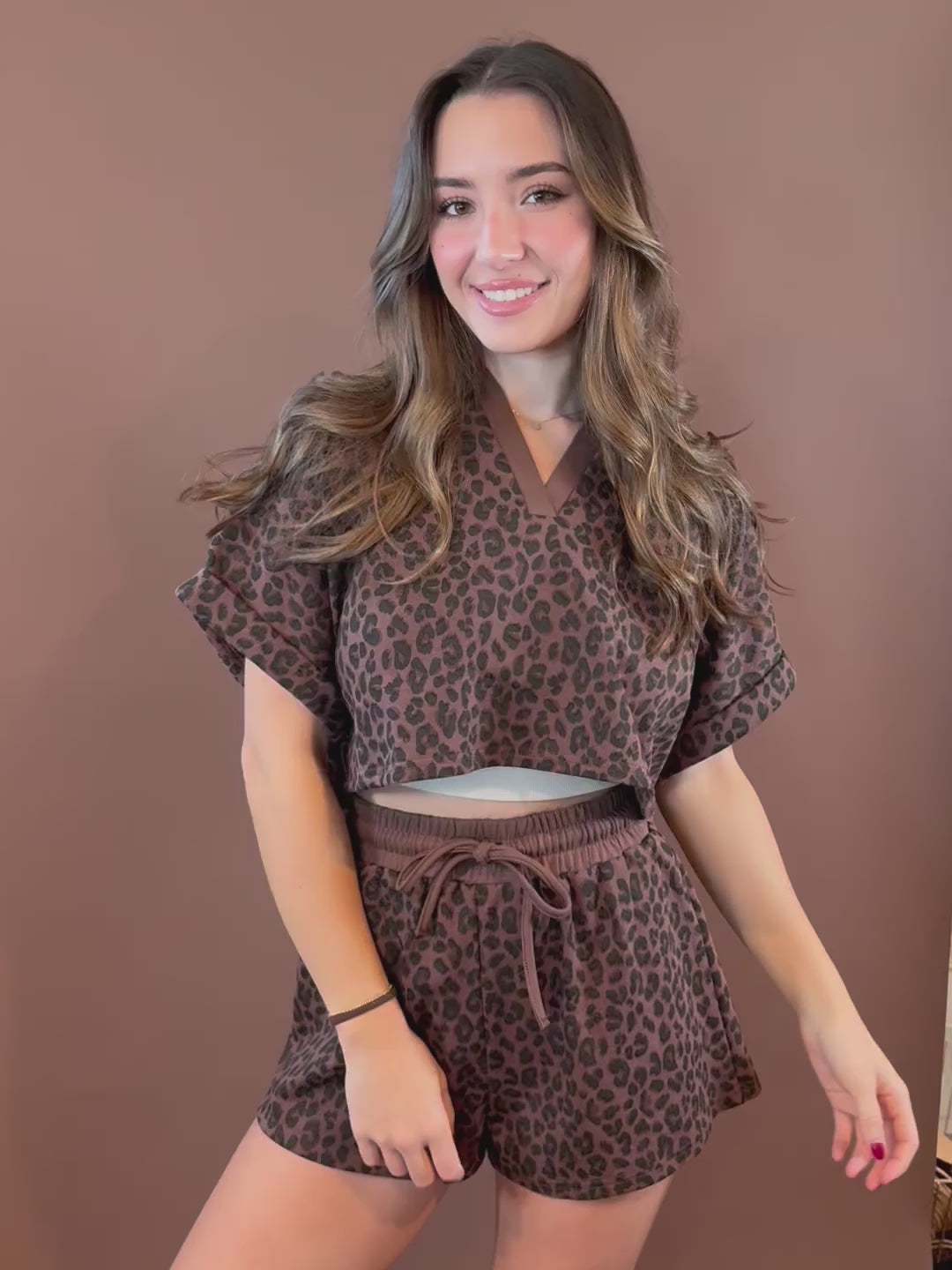 Kaya Short Sleeve Cropped Top in Leopard