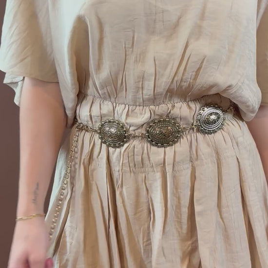 Bea Oval Concho Chain Belt in Gold